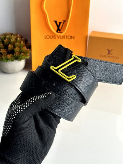 Louis Vuitton 08 Yellow Reversible